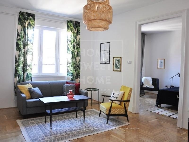 Budapestrent-Palaceqdistrict-nearKalvin-3-bedroom-apartment-for-.jpg